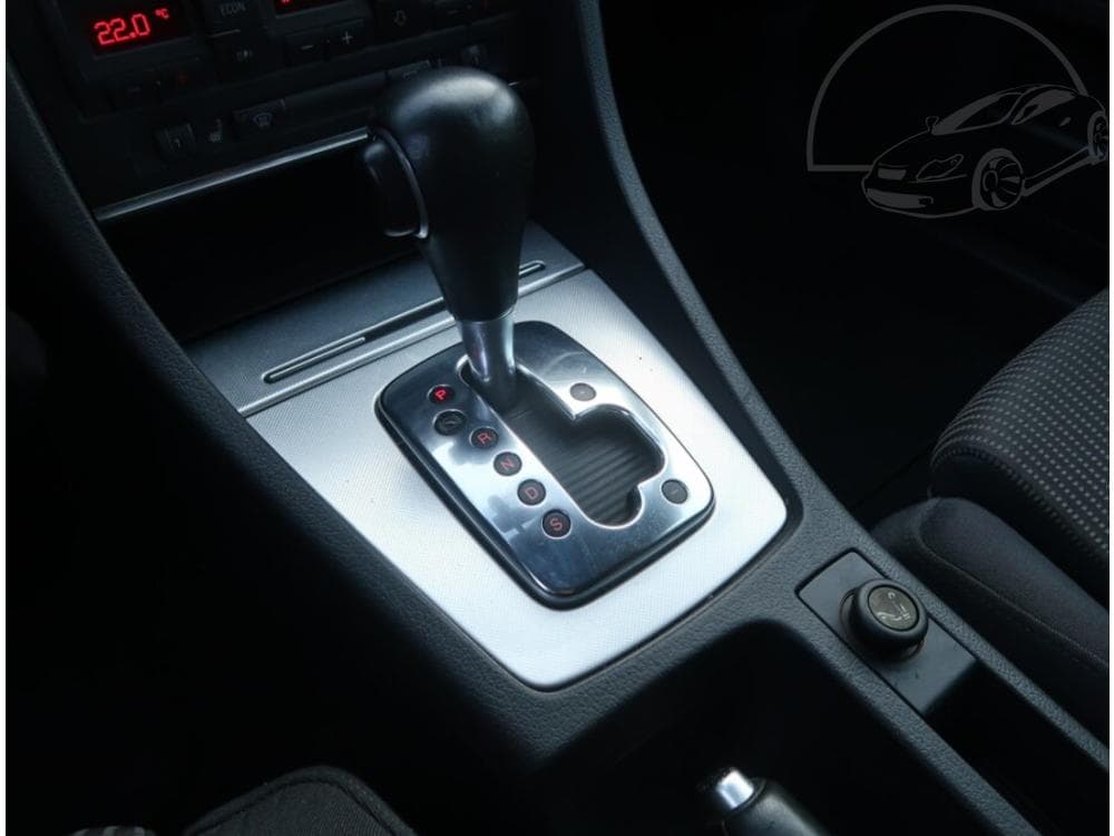 2005 Audi A4 - 13