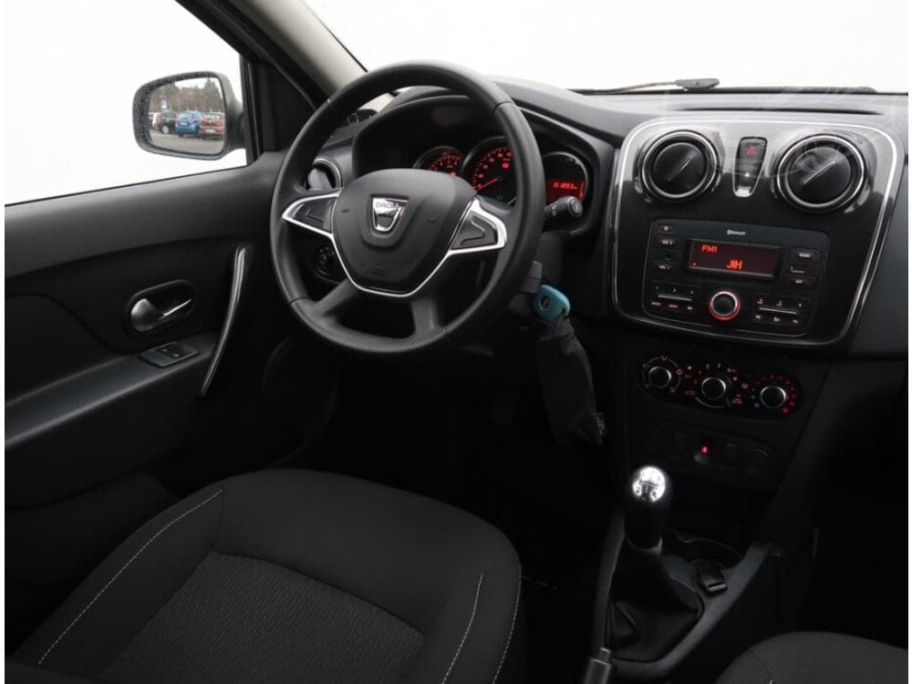 2019 Dacia LOGAN - 7