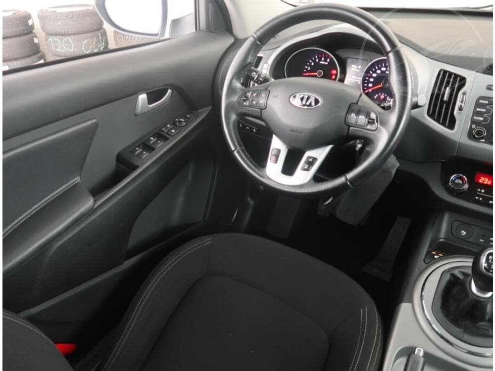 2016 Kia SPORTAGE - 19