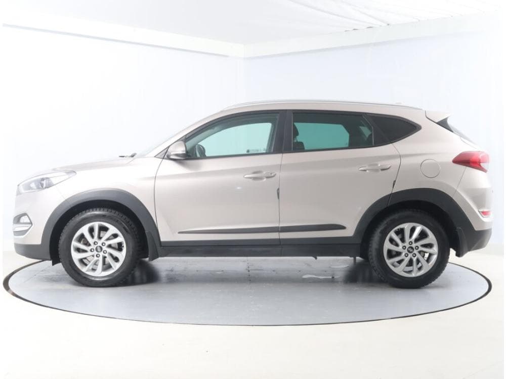 2016 Hyundai TUCSON - 3