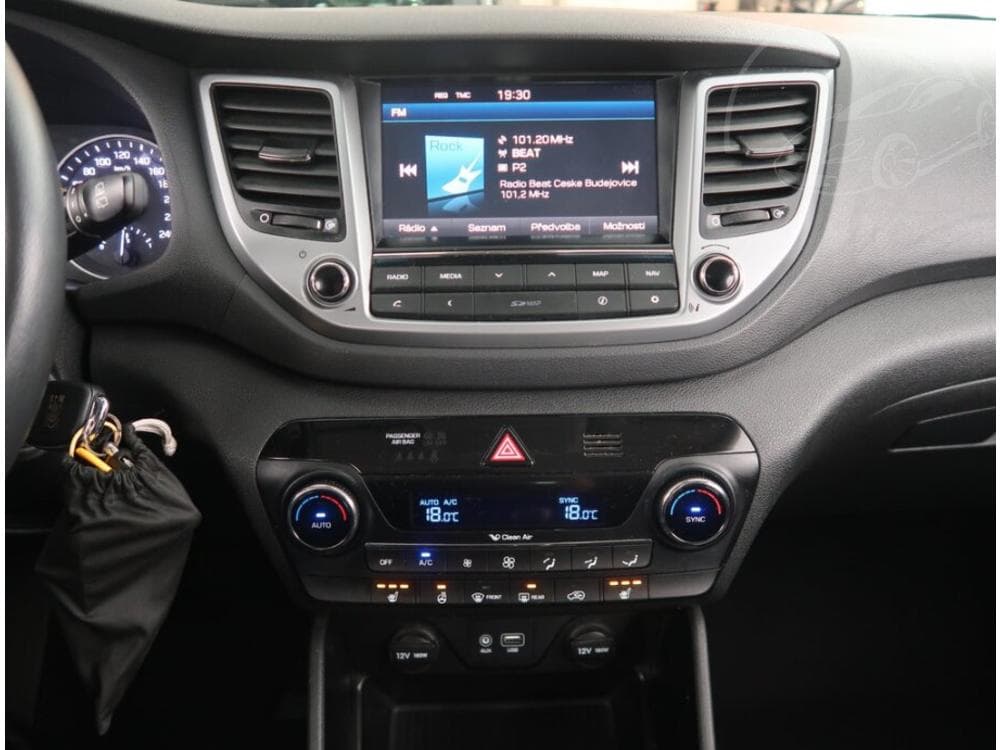 2016 Hyundai TUCSON - 12