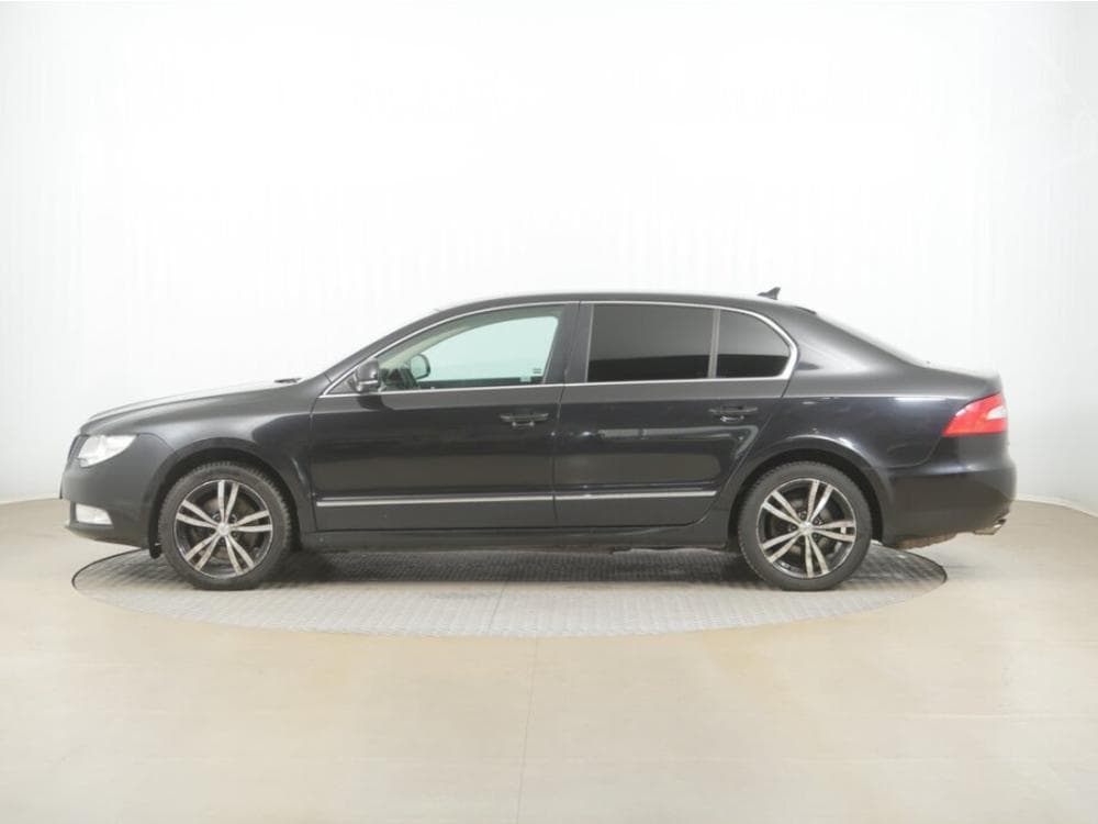 2011 Škoda SUPERB - 3