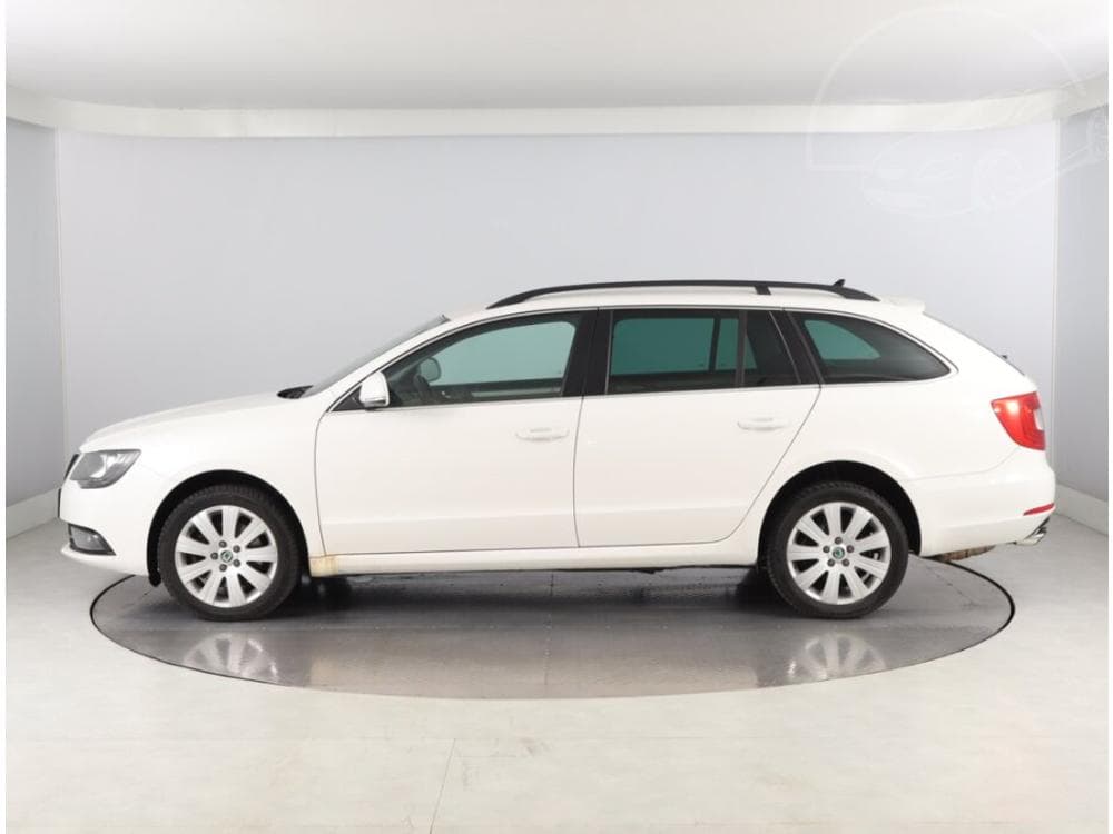 2013 Škoda SUPERB - 5