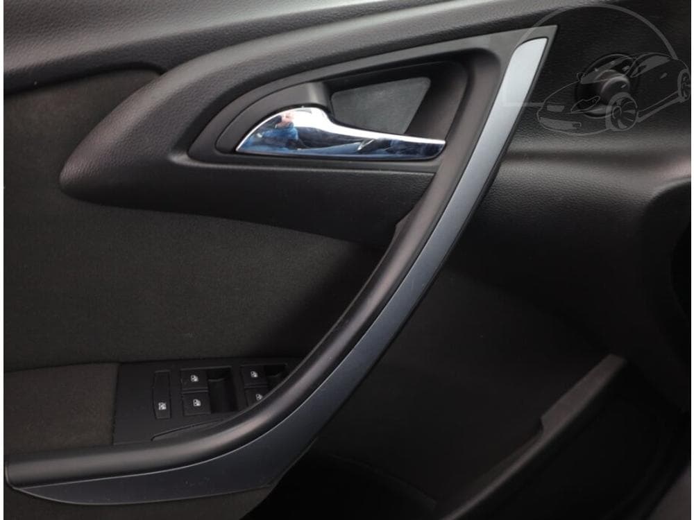 2015 Opel ASTRA - 11