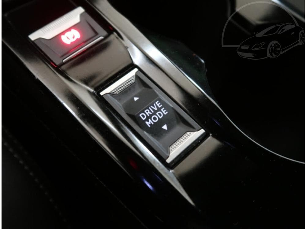 2020 Peugeot 2008 - 11