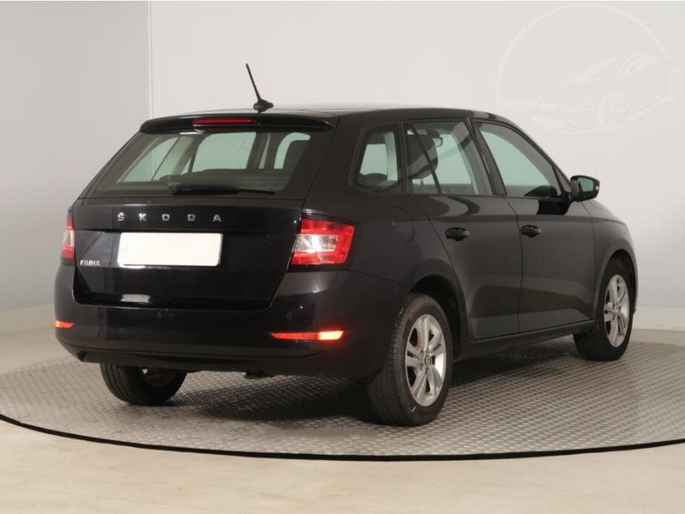 2019 Škoda FABIA - 9