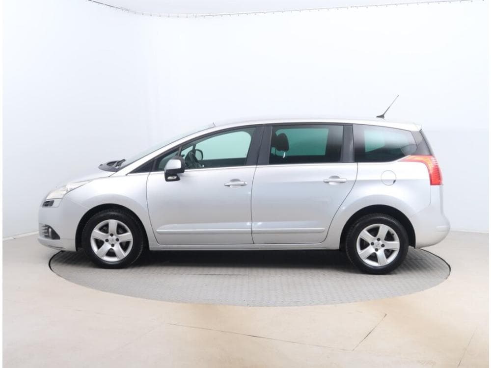 2013 Peugeot 5008 - 5