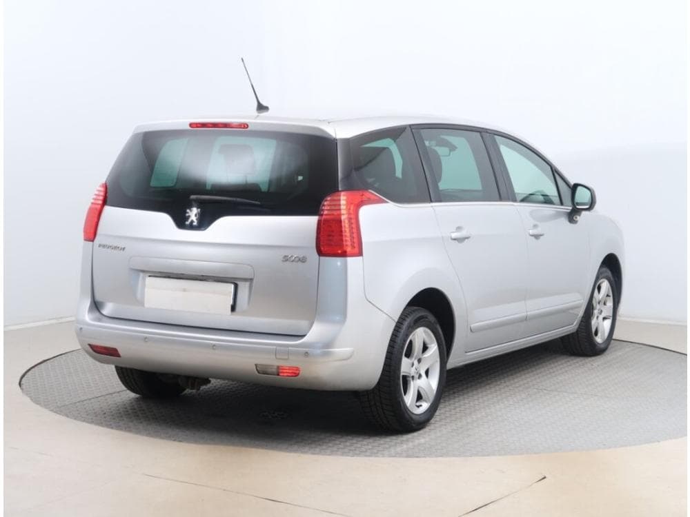 2013 Peugeot 5008 - 9