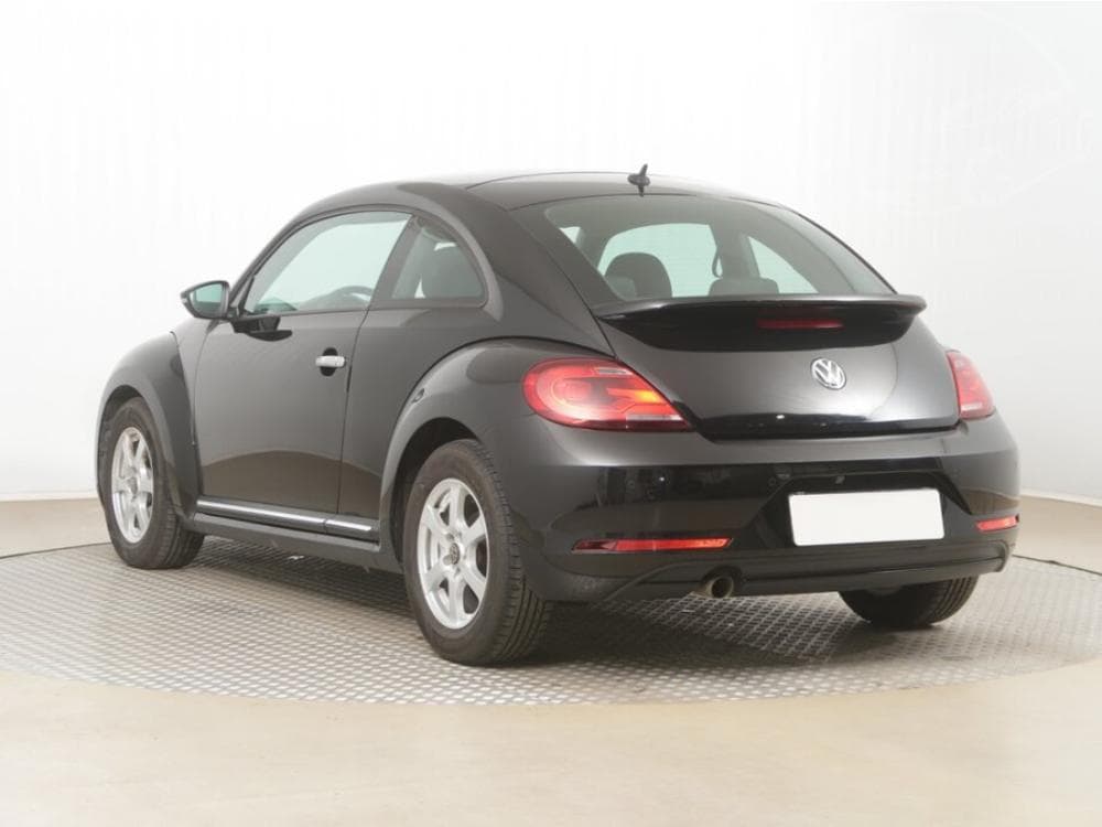 2018 Volkswagen Beetle - 4