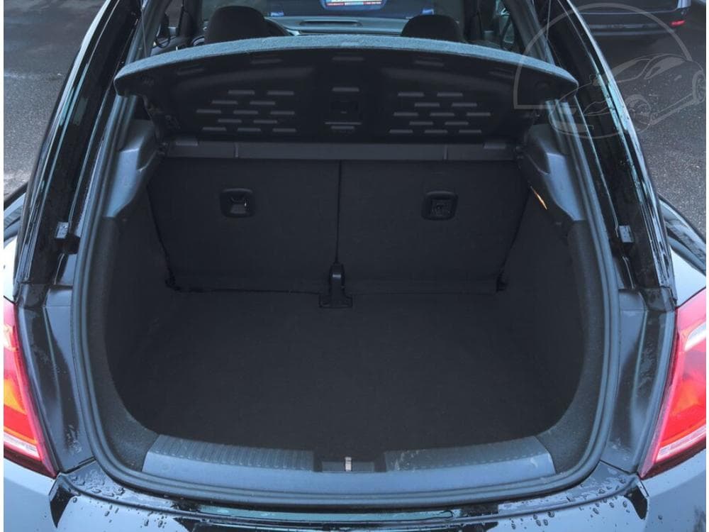 2018 Volkswagen Beetle - 14