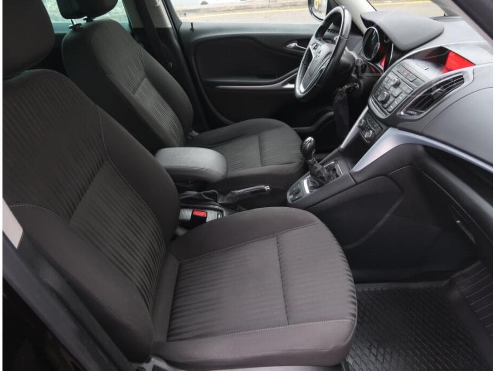 2012 Opel ZAFIRA - 9
