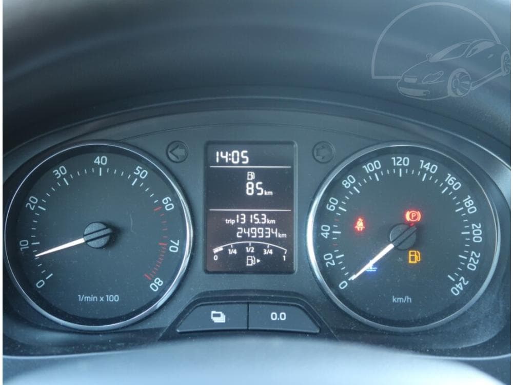 2013 Škoda RAPID - 11