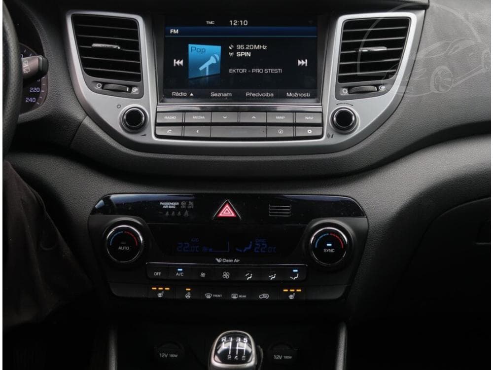 2015 Hyundai Tucson - 12