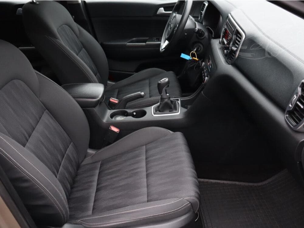 2016 Kia Sportage - 7