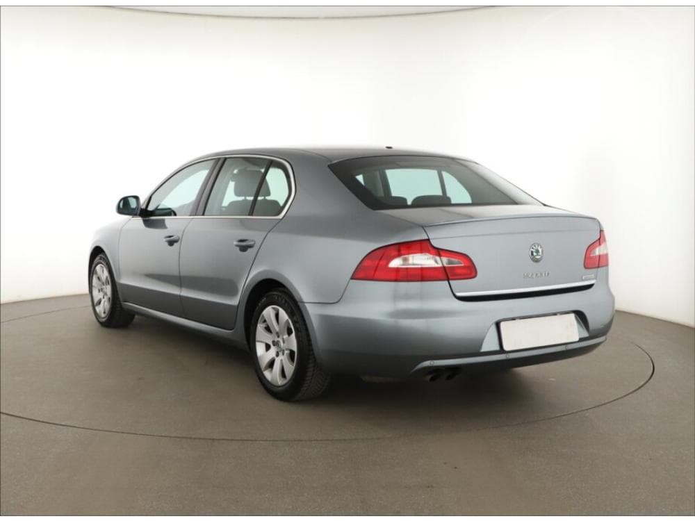 2012 Škoda SUPERB - 4