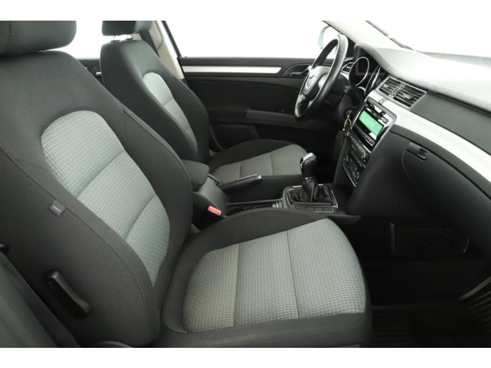 2012 Škoda SUPERB - 7