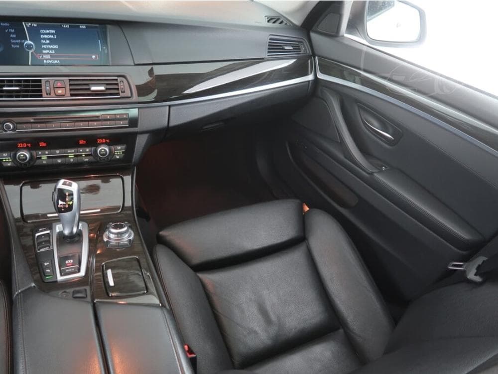 2012 BMW 5-Series - 15