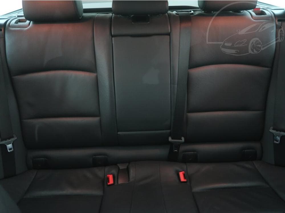 2012 BMW 5-Series - 19