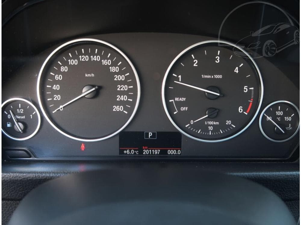 2012 BMW 3-Series - 11