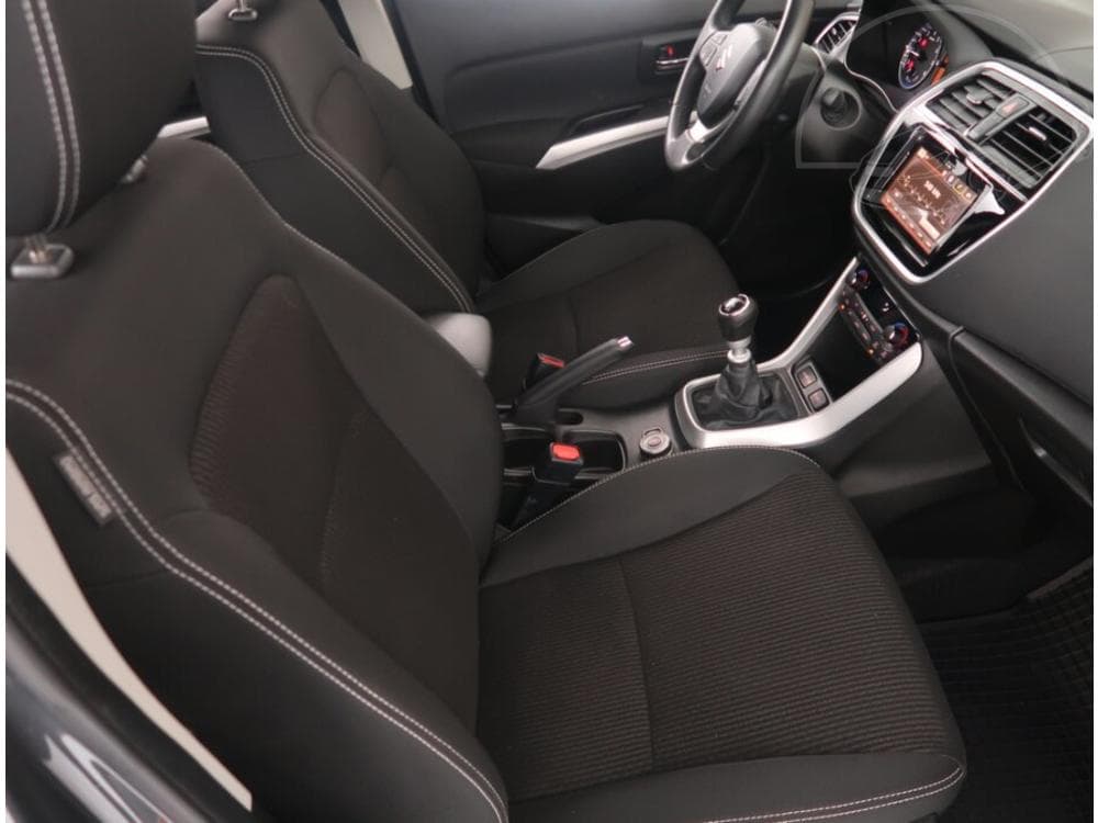 2018 Suzuki S-Cross - 9