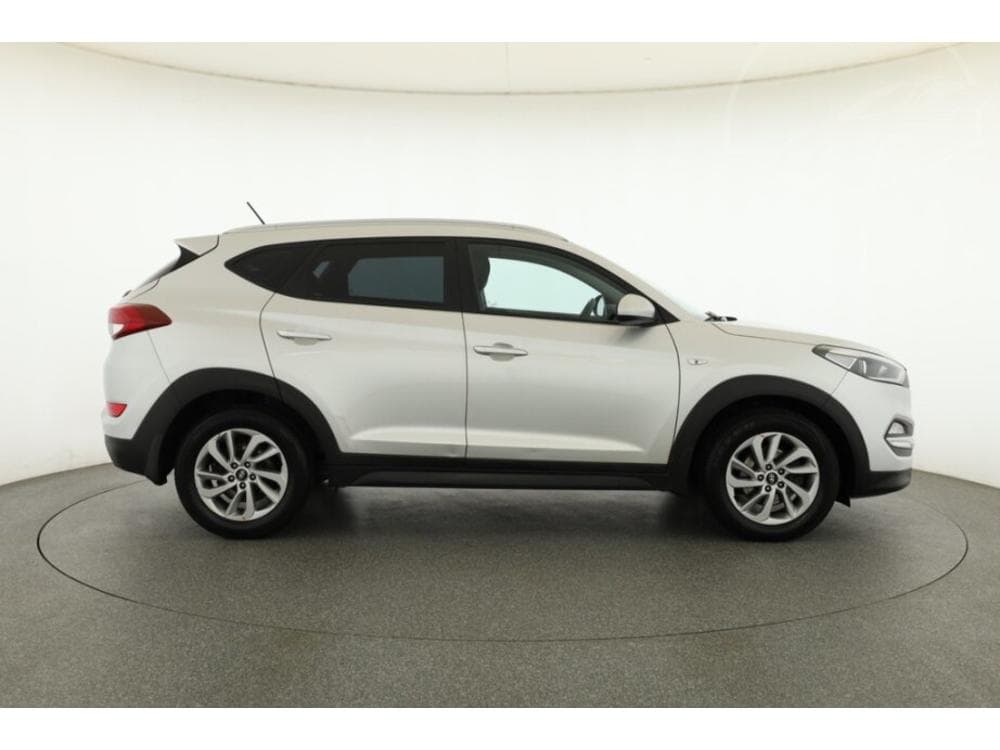 2017 Hyundai Tucson - 6