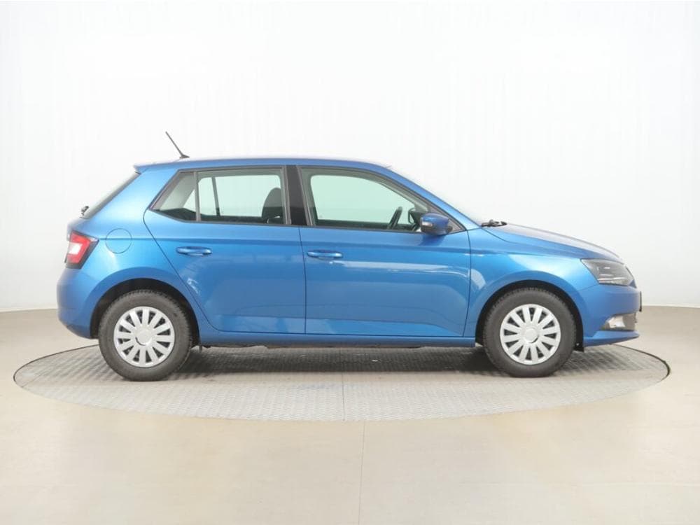 2017 Škoda FABIA - 11