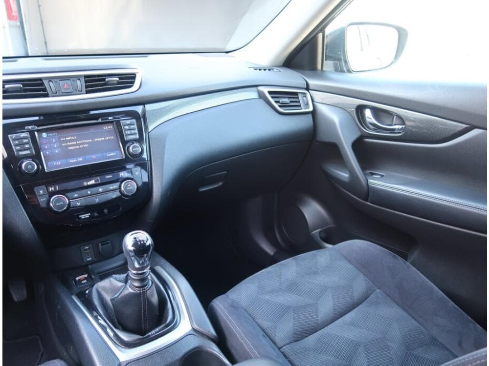 2015 Nissan X-Trail - 8