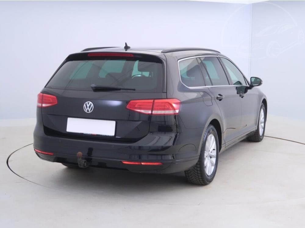 2015 Volkswagen PASSAT - 5