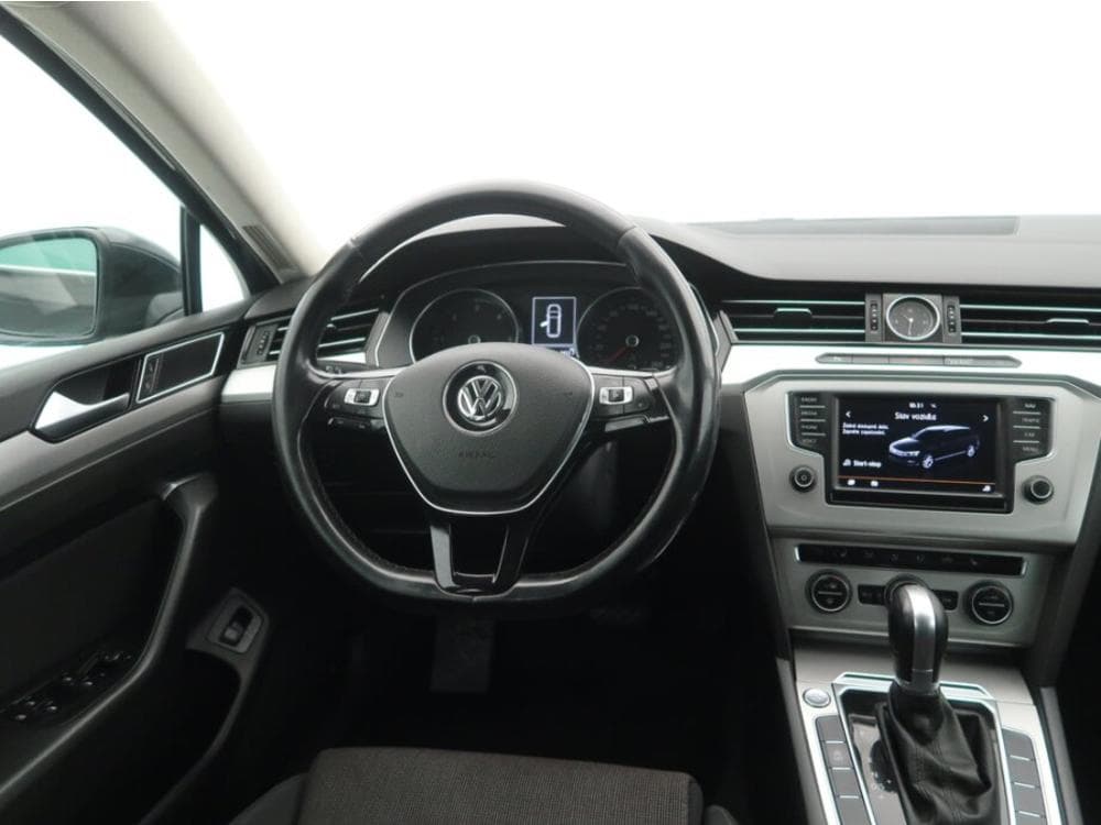 2015 Volkswagen PASSAT - 7