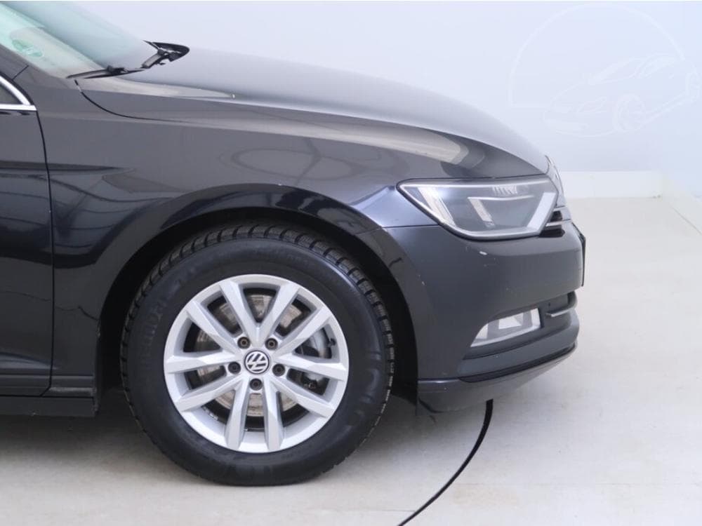 2015 Volkswagen PASSAT - 14