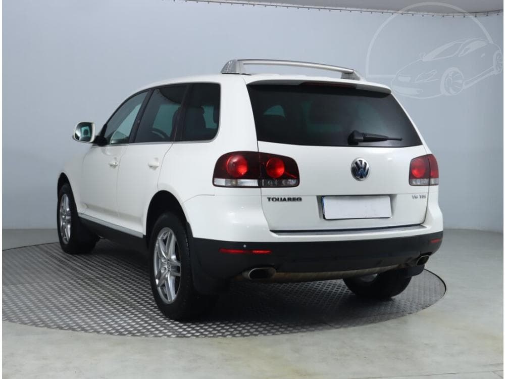 2008 Volkswagen Touareg - 4