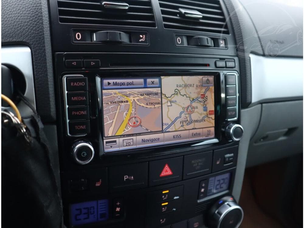 2008 Volkswagen Touareg - 14