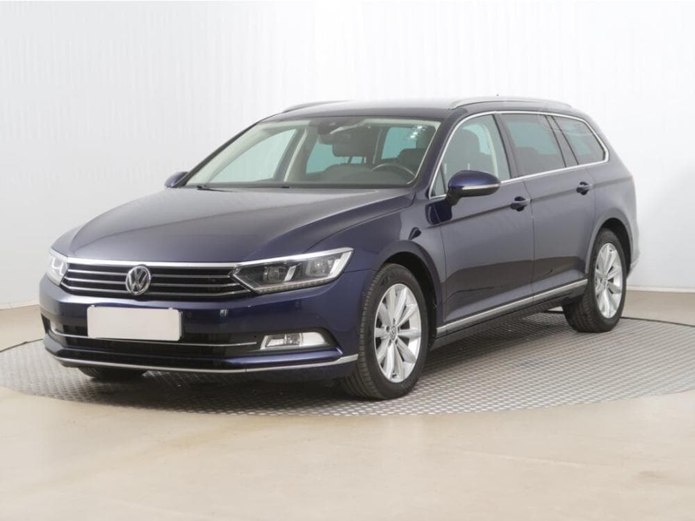2017 Volkswagen Passat - 2
