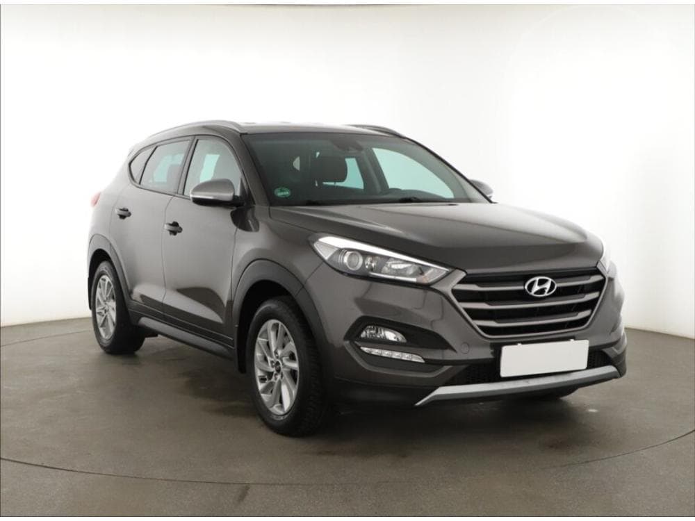 Hyundai Tucson 1.6 T-GDI, ČR,1.maj