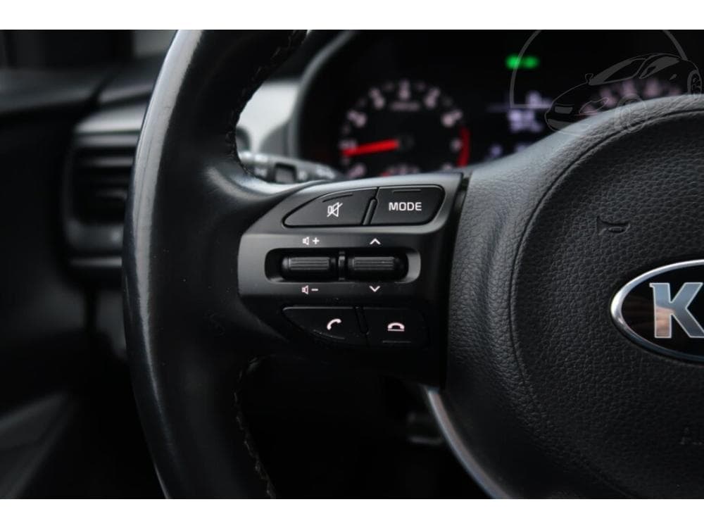 2021 Kia Rio - 14