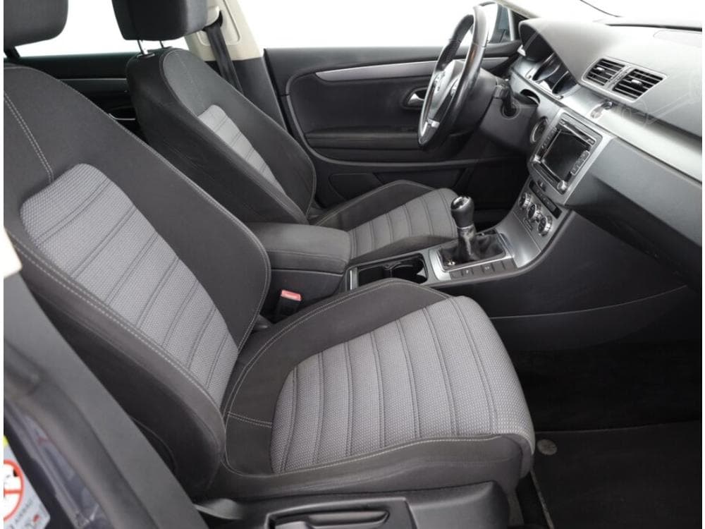 2012 Volkswagen Cc - 7