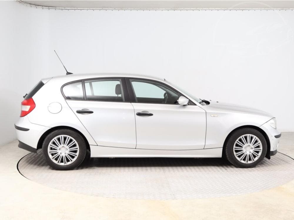 2005 BMW 1-Series - 16