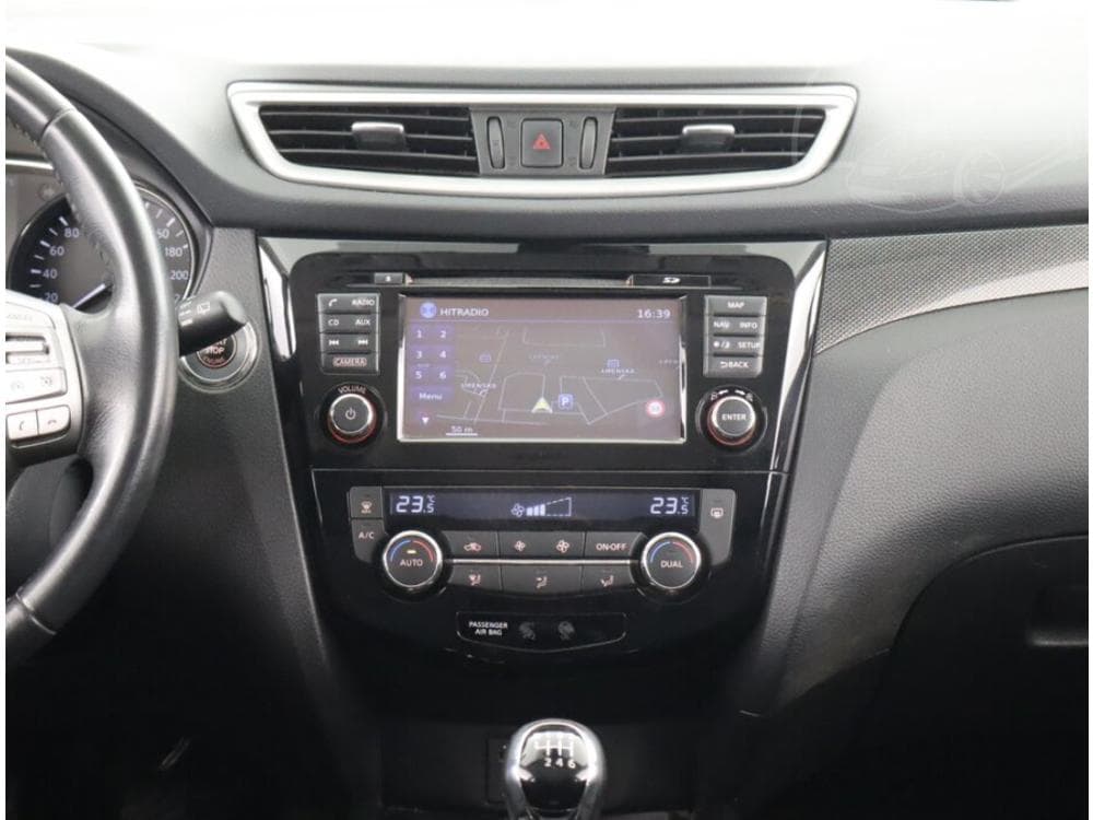 2018 Nissan X-Trail - 11