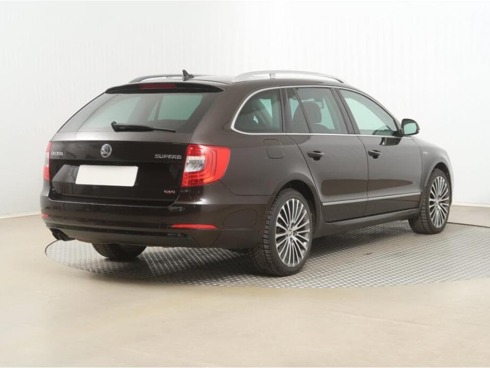 2014 Škoda SUPERB - 5