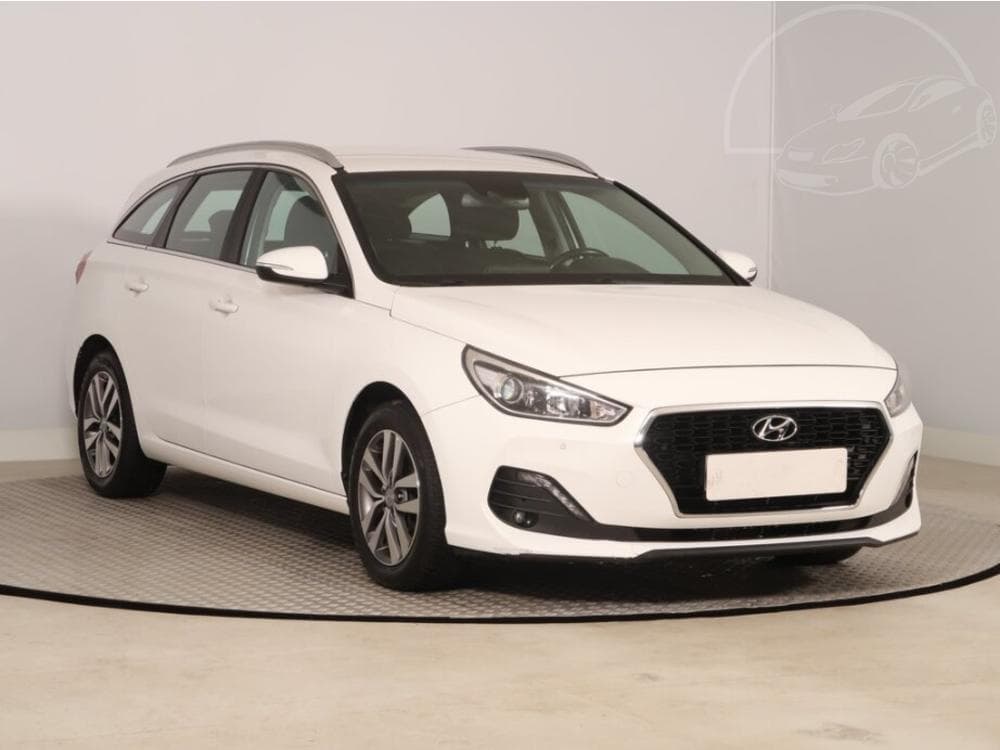 Hyundai i30 1.6 CRDi, Smart, Automat