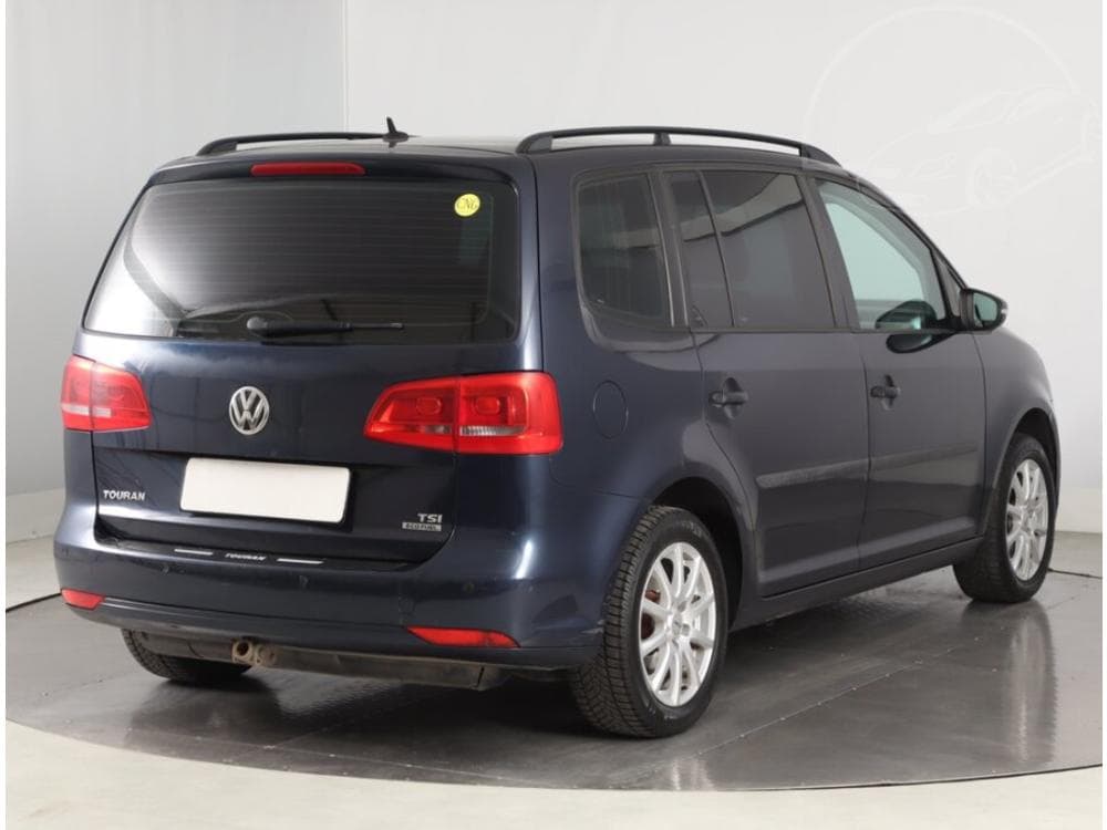2011 Volkswagen Touran - 17