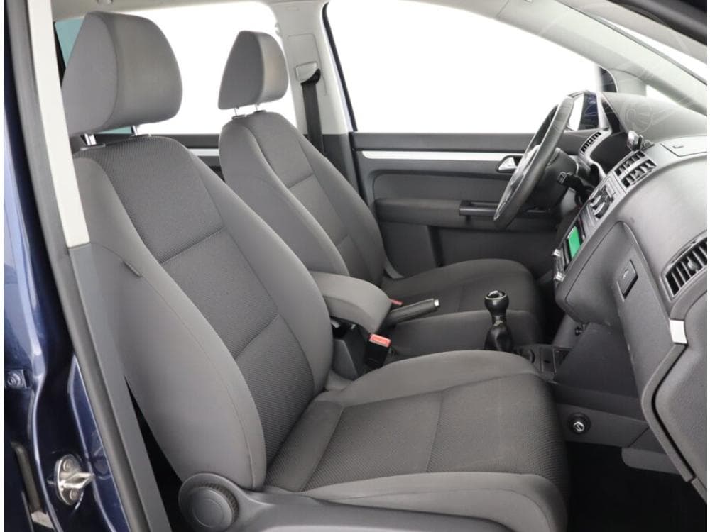 2011 Volkswagen Touran - 33