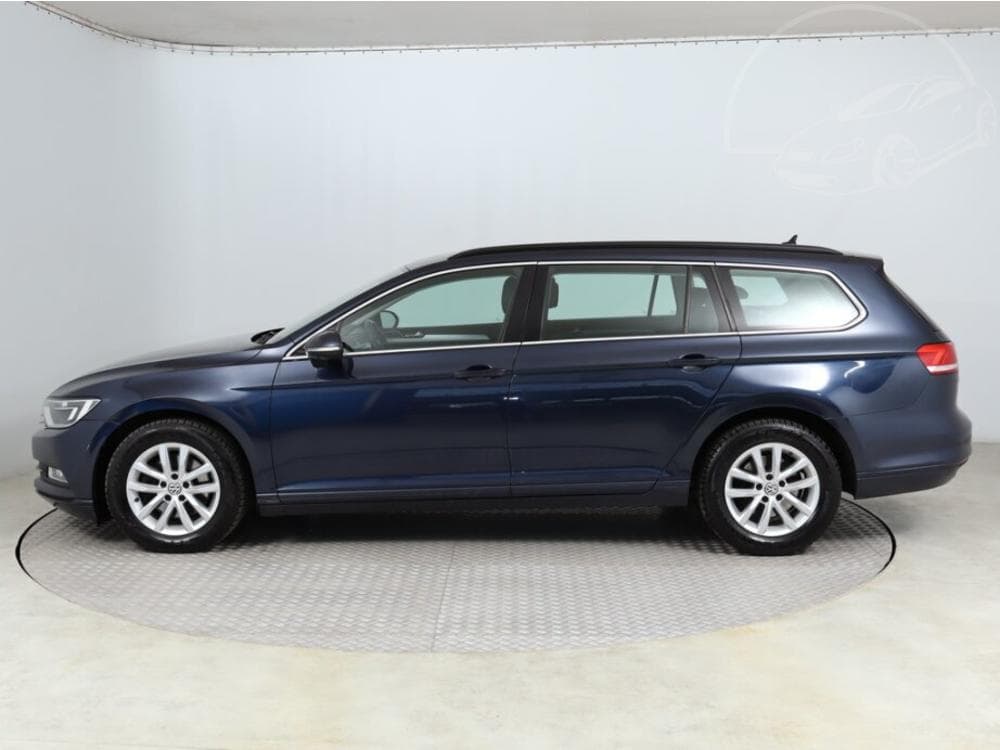 2017 Volkswagen PASSAT - 3