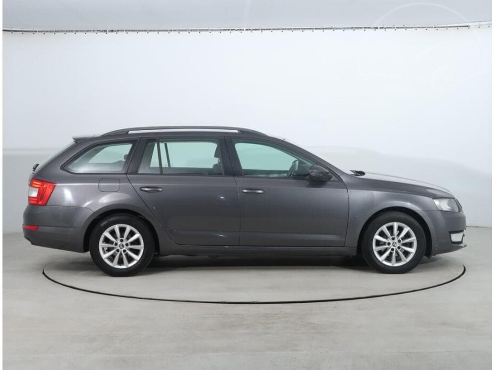 2014 Škoda OCTAVIA - 11