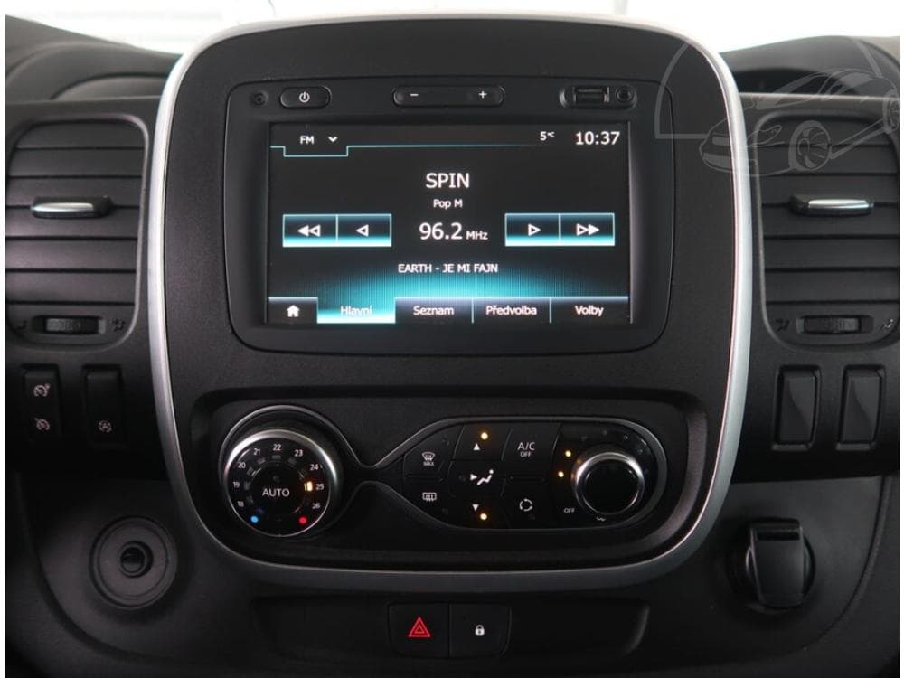 2021 Renault Trafic - 11