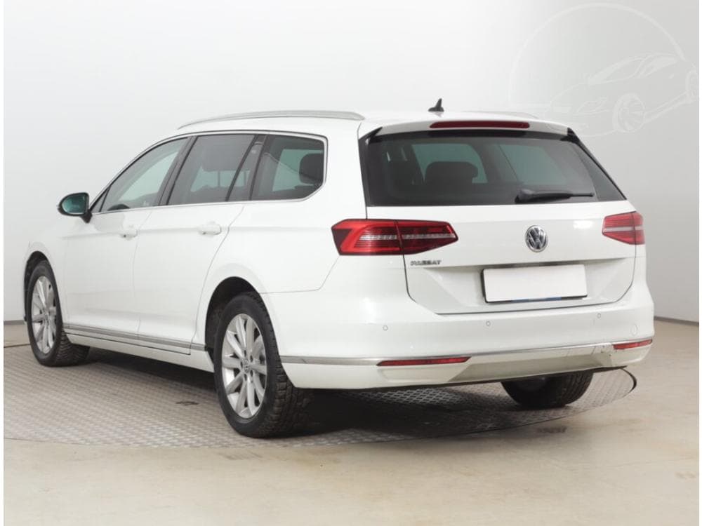 2017 Volkswagen PASSAT - 10