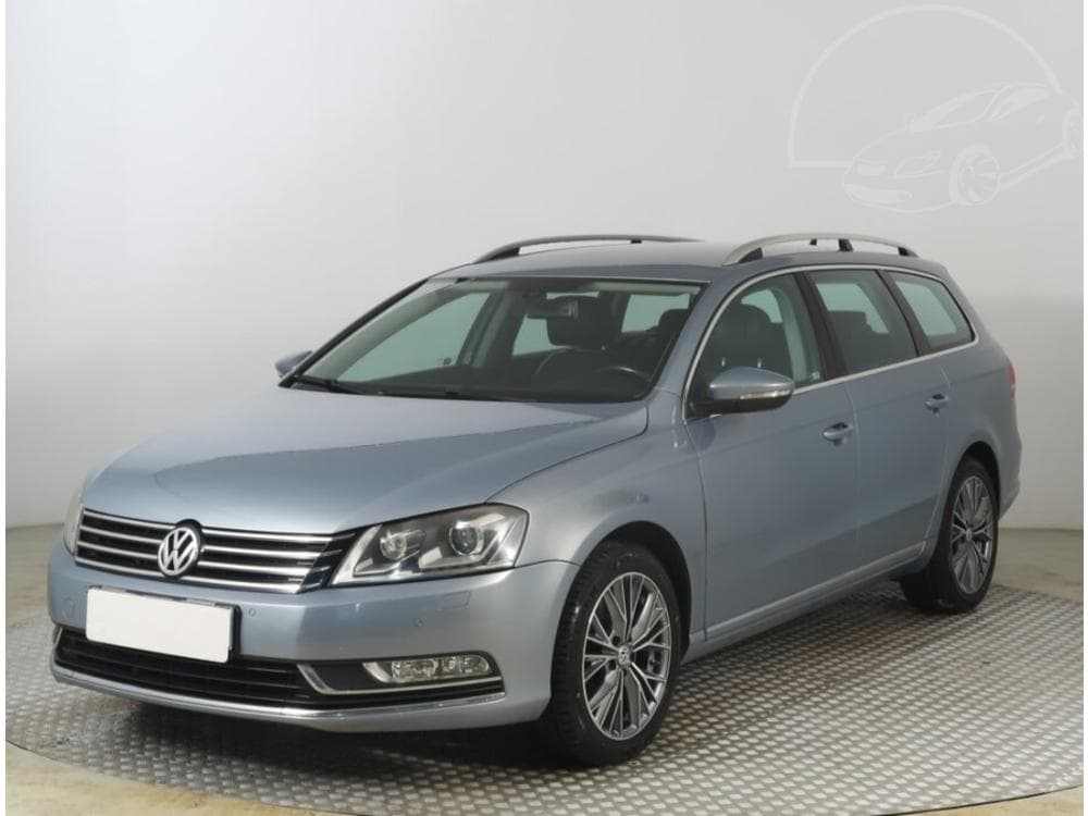 2012 Volkswagen PASSAT - 2