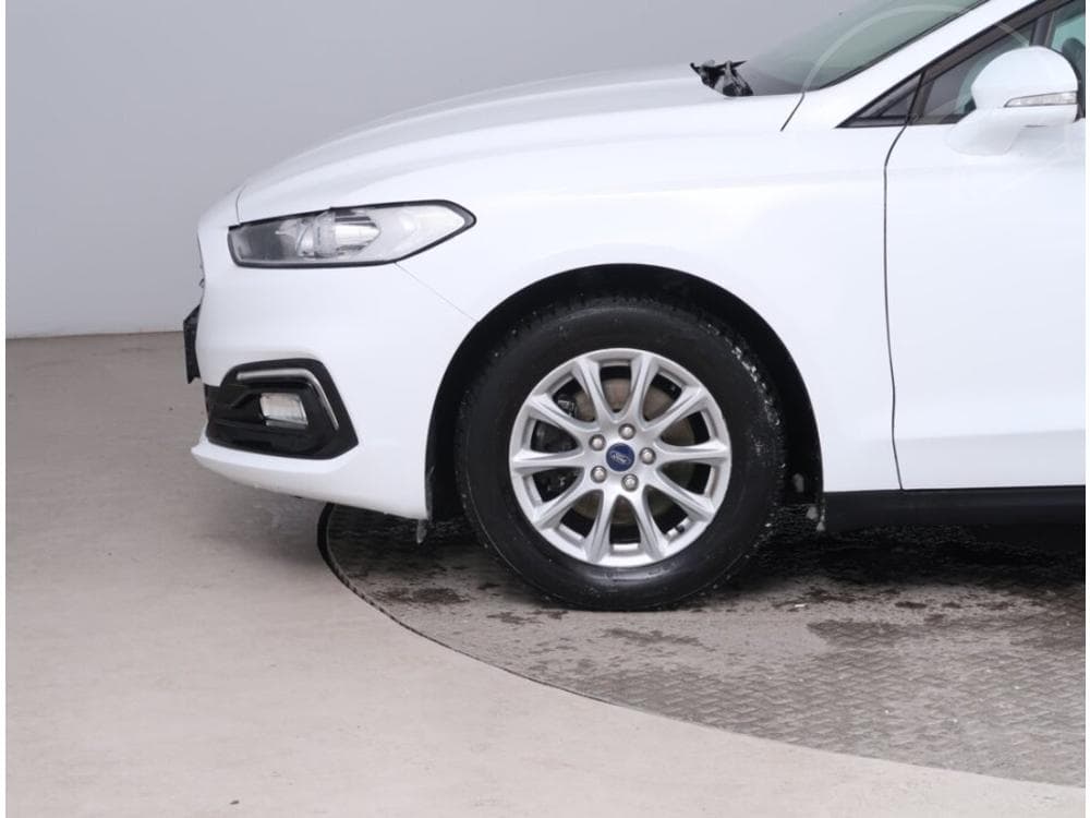 2019 Ford Mondeo - 14