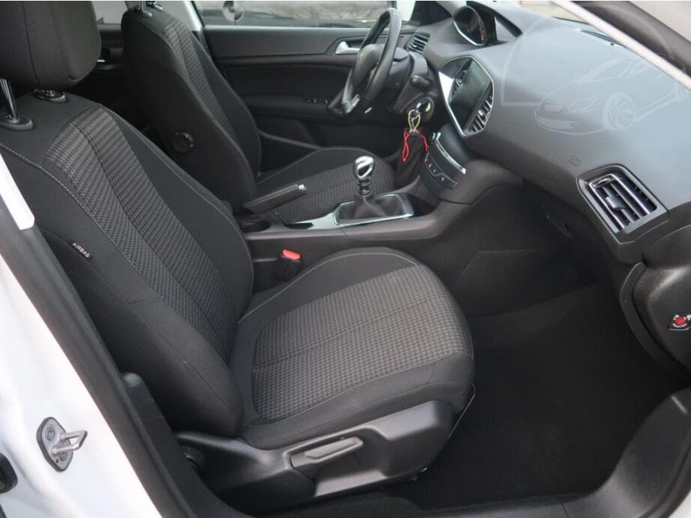 2019 Peugeot 308 - 9