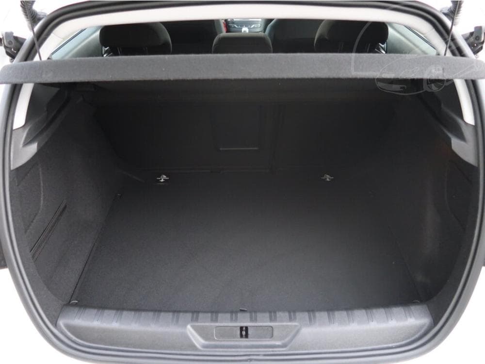 2019 Peugeot 308 - 13